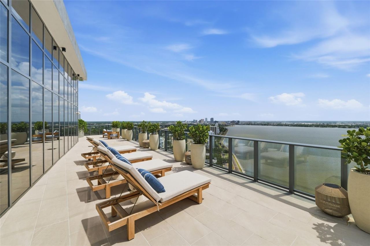 3015 S Ysabella Avenue, Unit 2102, Tampa, FL 33629 Photo