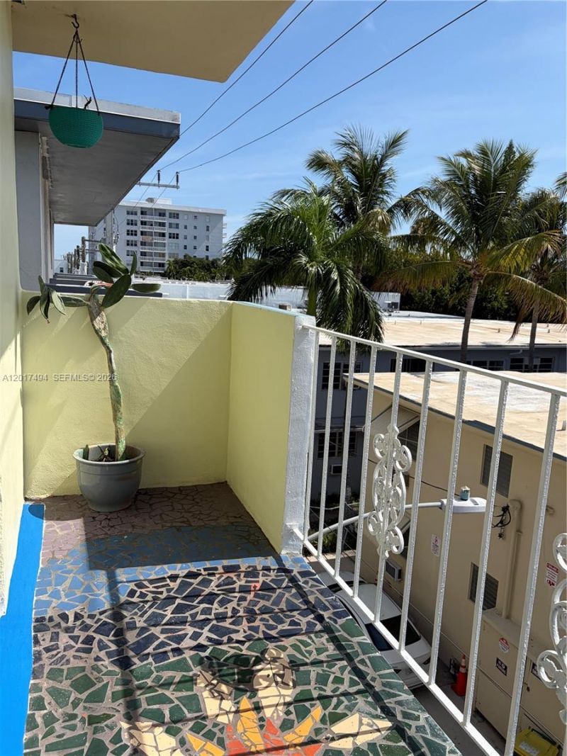 915 Jefferson Ave , Unit 4F, Miami Beach, FL 33139 Photo