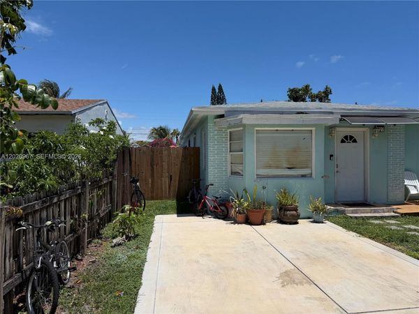 1927 Arthur St , Unit STUDIO, Hollywood, FL 33020