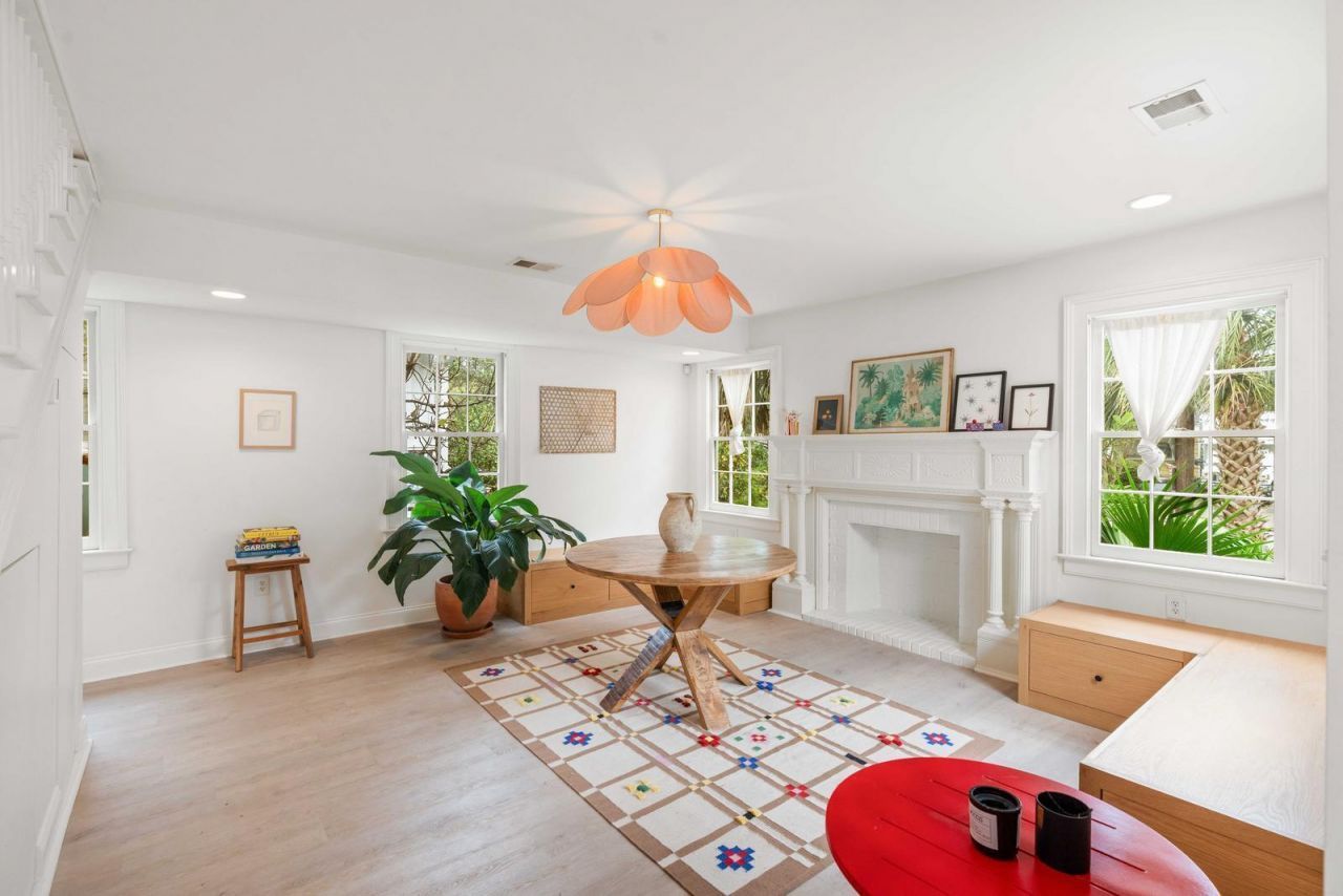 19 Gordon Street Photo 5