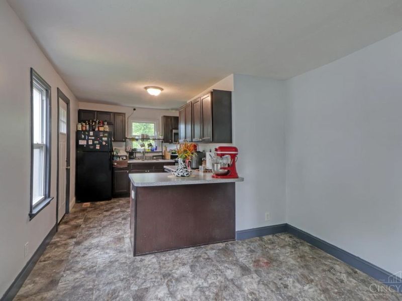 432 Kenwood Avenue, Pleasant Twp, OH 45121 Photo 5