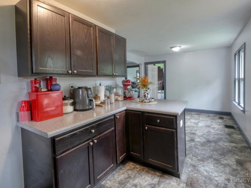 432 Kenwood Avenue, Pleasant Twp, OH 45121 Photo 7