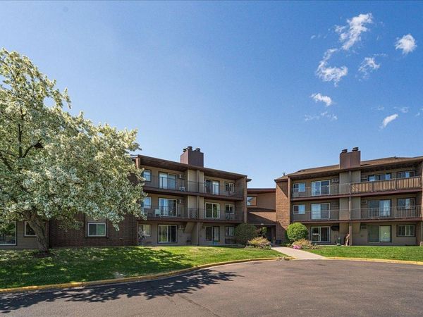3440 Golfview Drive , Unit 315, Eagan, MN 55123