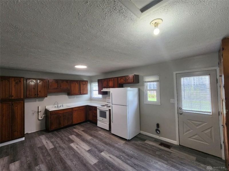 87 Poe Lane, Xenia, OH 45385 Photo 6
