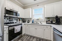 505 Wickham Dr. photo 4