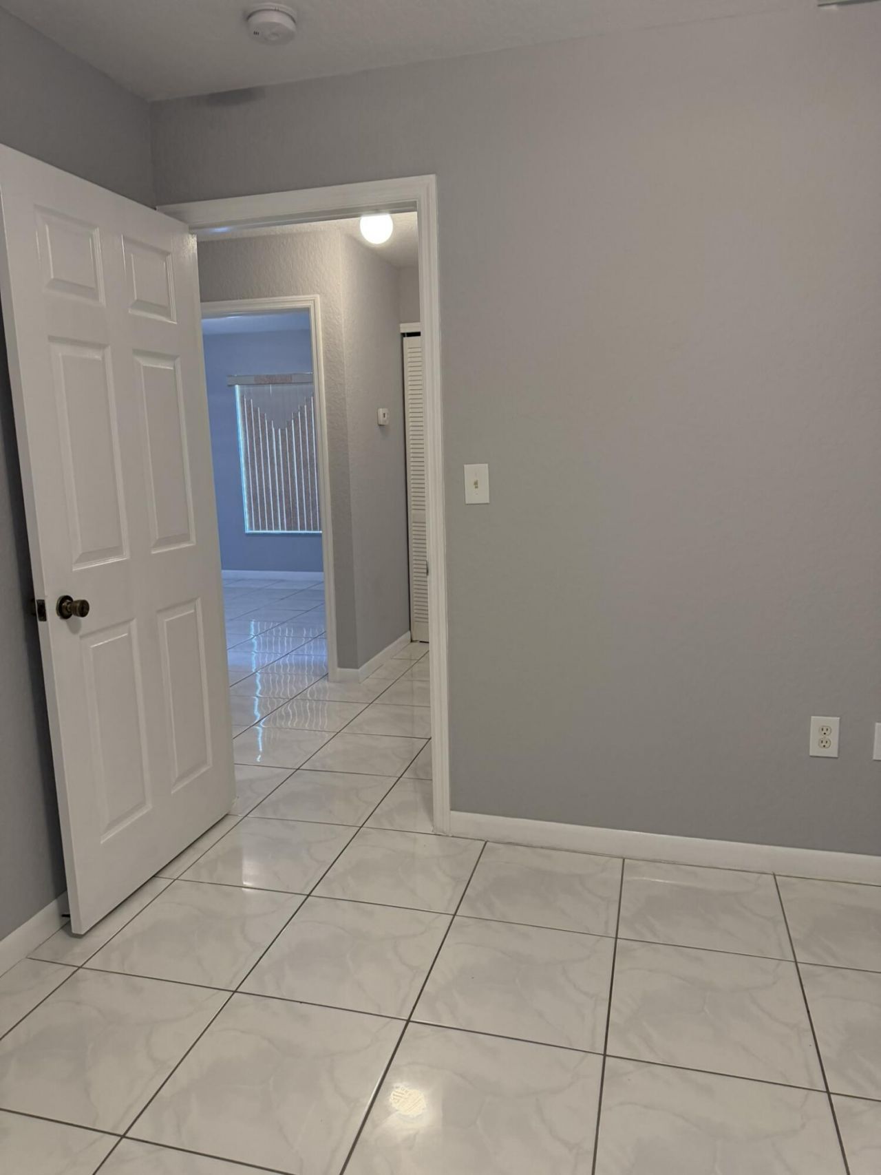 663 S Biscayne River Drive, Miami, FL 33169 Photo
