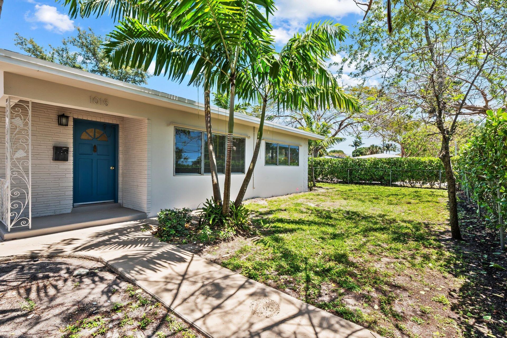 1015 NE 12th Street, Fort Lauderdale, FL 33304 Main Photo