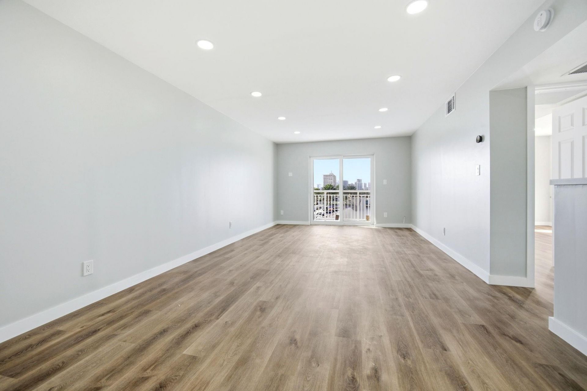 200 S Birch Road, Unit 906, Fort Lauderdale, FL 33316 Photo