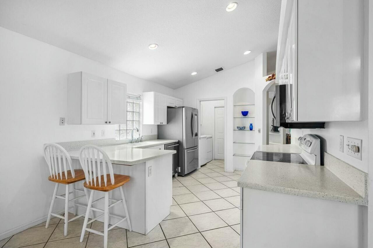 1643 Oak Berry Circle, Wellington, FL 33414 Photo