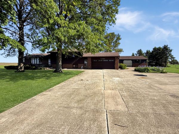 2052 County Road 3000 N, Rantoul, IL 61866