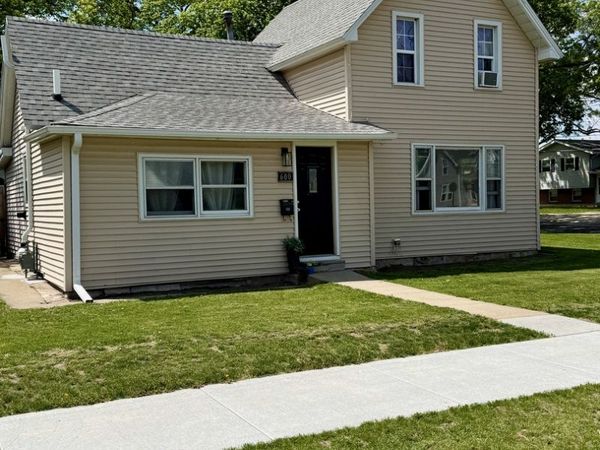 600 Avenue A Avenue , Rock Falls, IL 61071