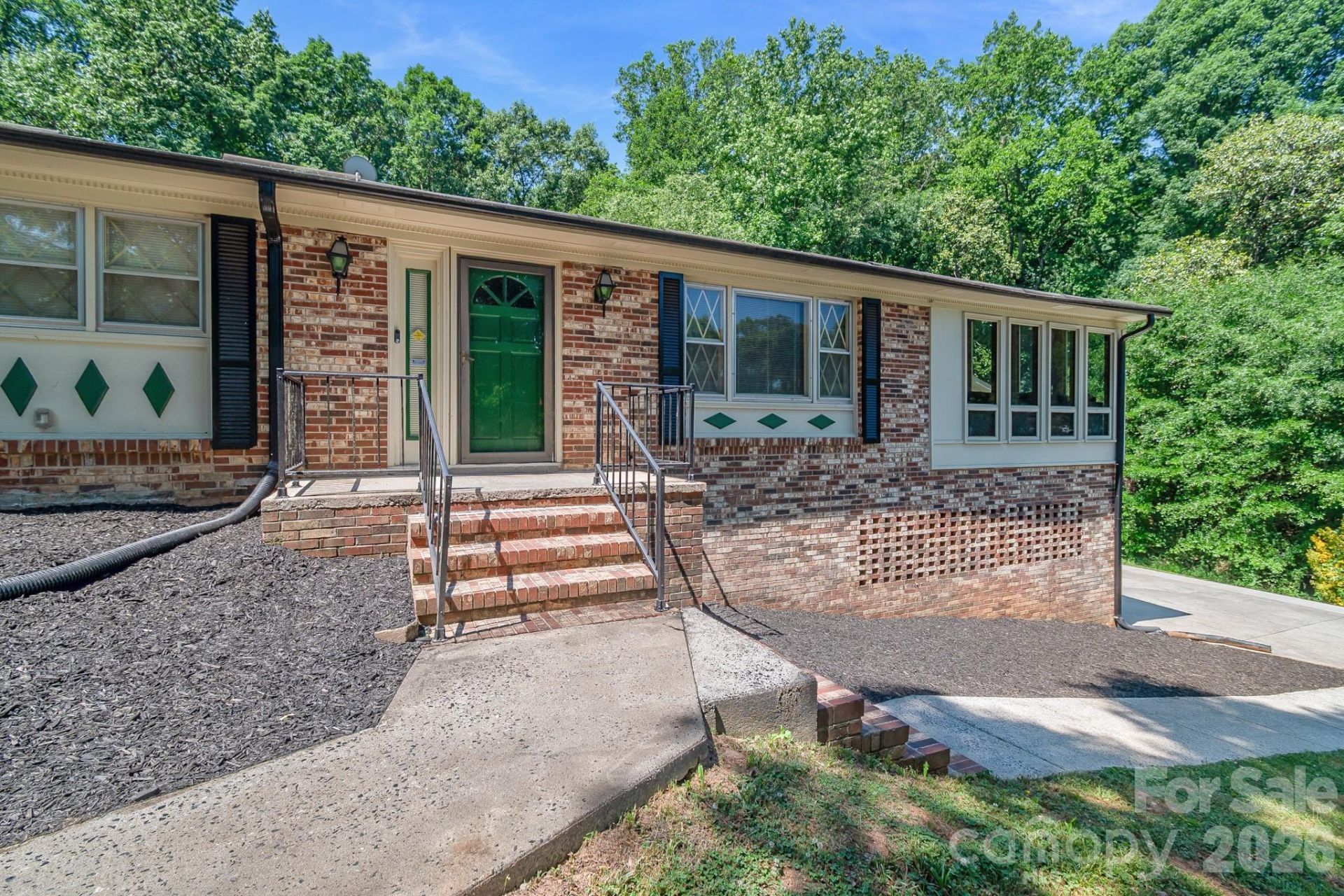 1549 Cecelia Drive, Gastonia, NC 28054 Main Photo