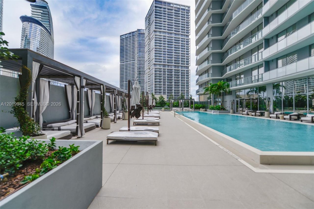 77 5th St , Unit 2604, Miami, FL 33131 Photo
