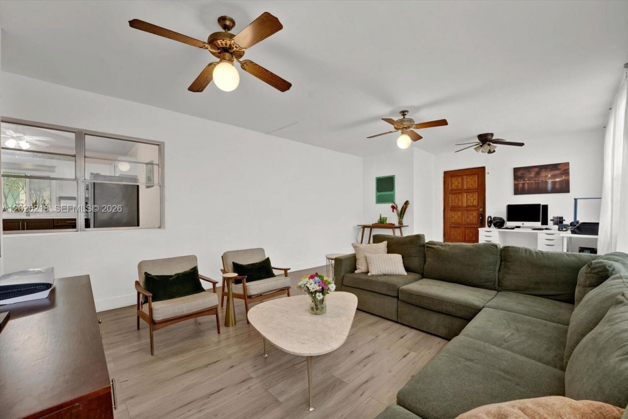 725 NW 24th Ct , Miami, FL 33125 Photo