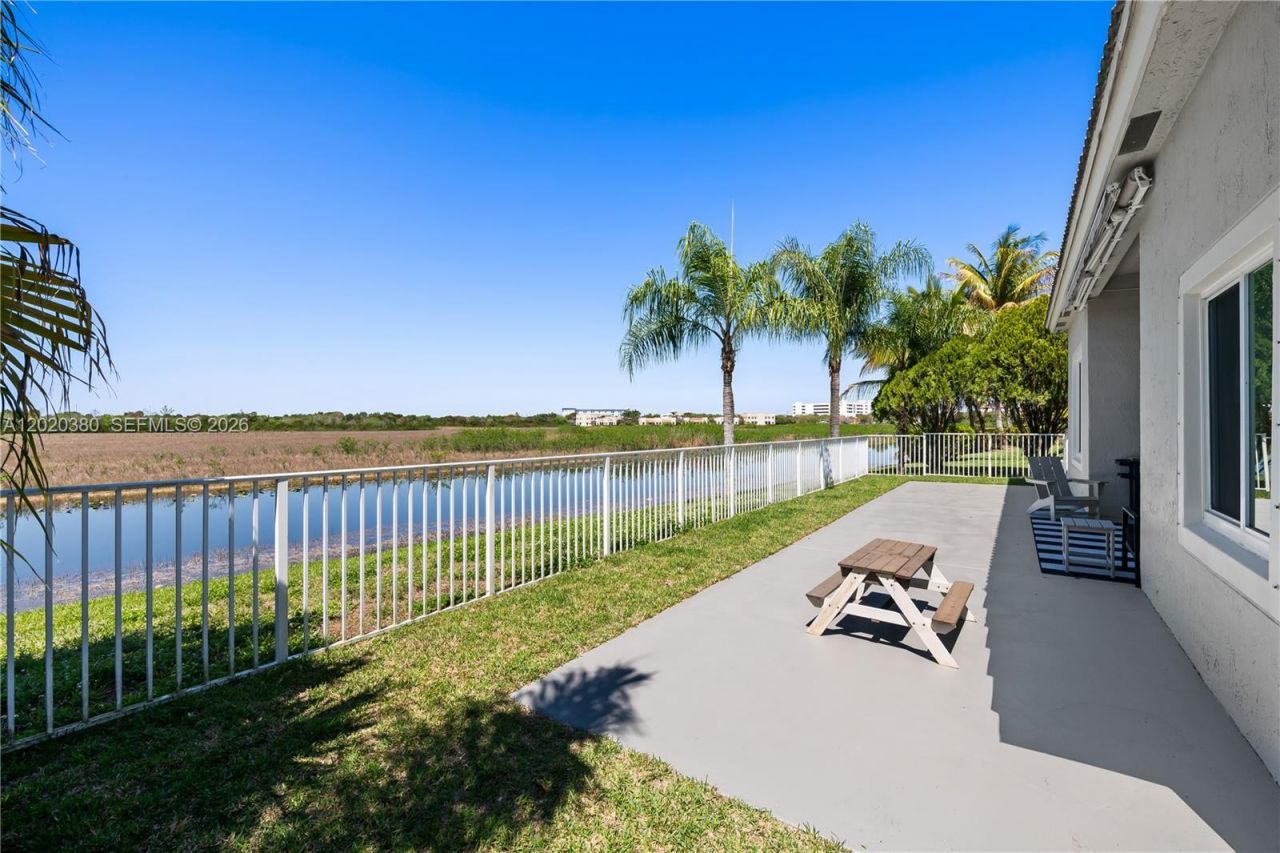 1804 NW 145th Ter, Pembroke Pines, FL 33028 Photo