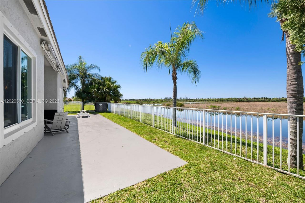1804 NW 145th Ter, Pembroke Pines, FL 33028 Photo