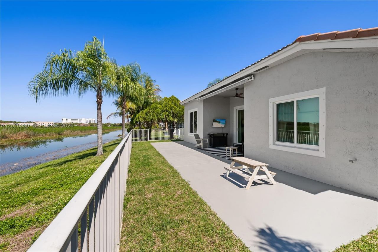 1804 NW 145th Ter, Pembroke Pines, FL 33028 Photo