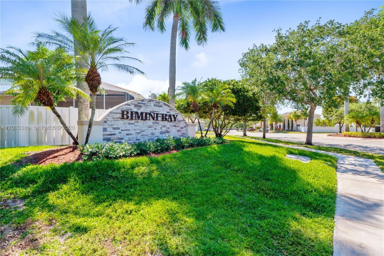 1804 NW 145th Ter, Pembroke Pines, FL 33028 Photo
