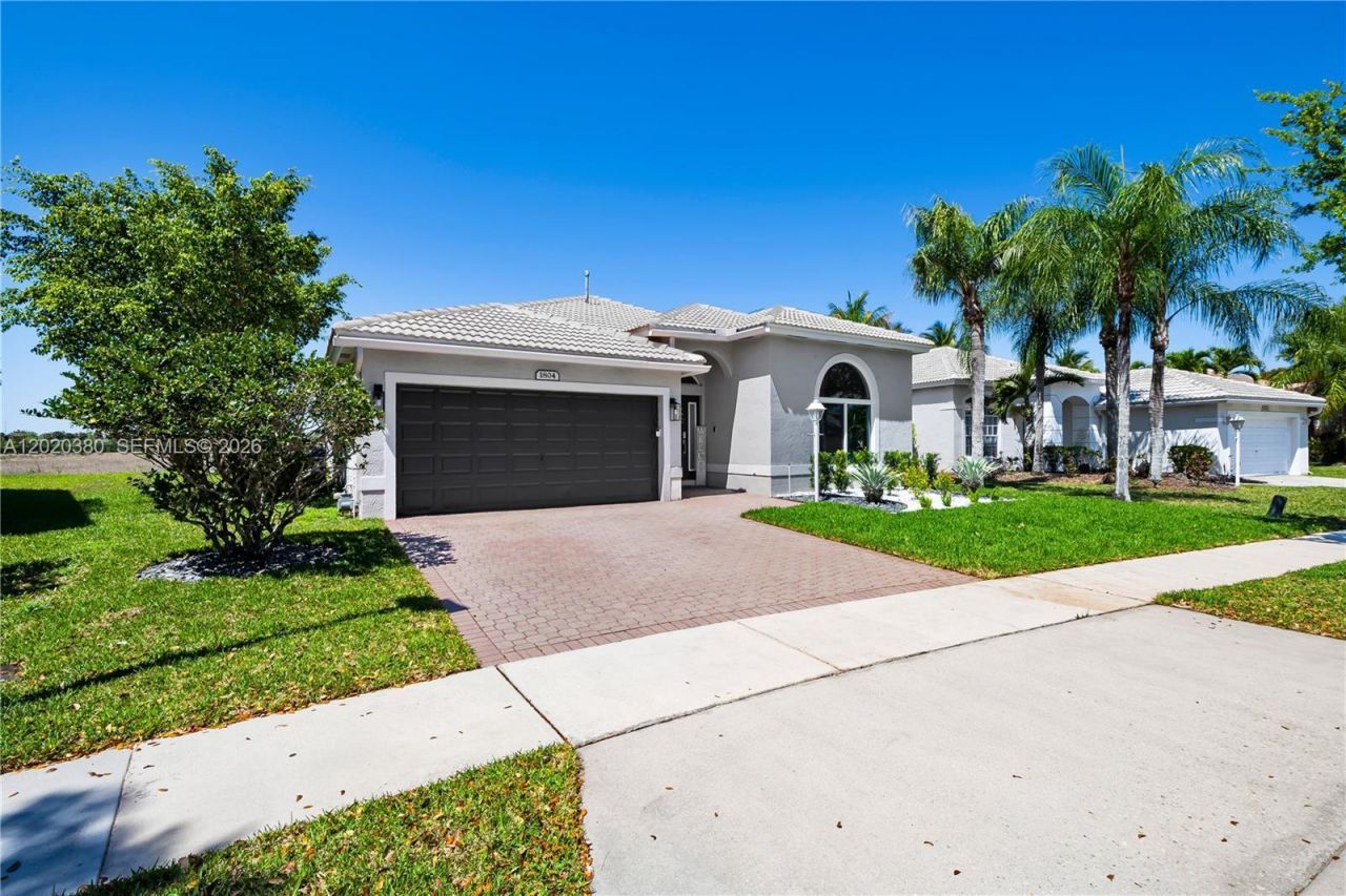 1804 NW 145th Ter, Pembroke Pines, FL 33028 Photo