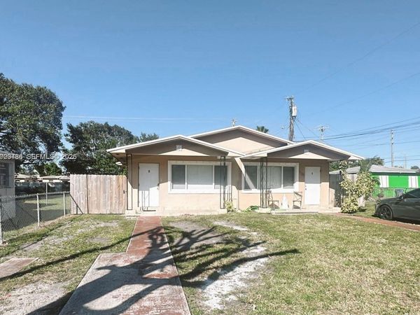 2125 NW 66th St , Unit 2, Miami, FL 33147