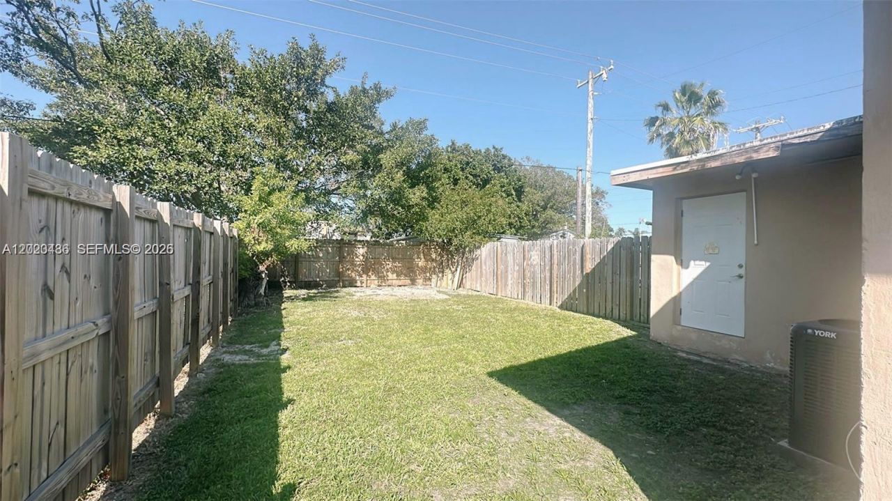 2125 NW 66th St , Unit 2, Miami, FL 33147 Photo