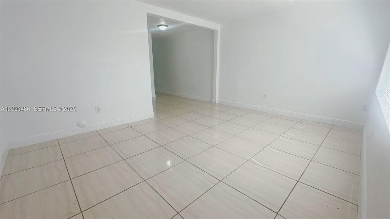 2125 NW 66th St , Unit 2, Miami, FL 33147 Photo