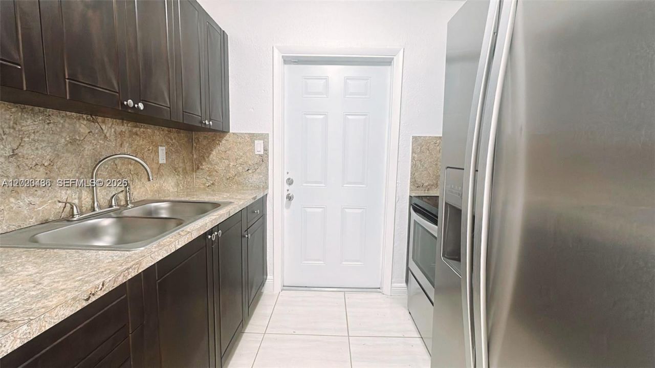 2125 NW 66th St, Unit 2, Miami, FL 33147 Photo