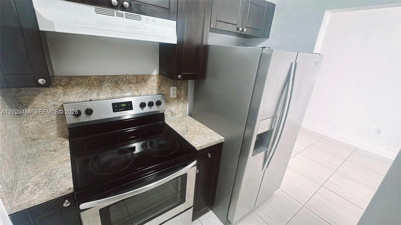 2125 NW 66th St , Unit 2, Miami, FL 33147 Photo