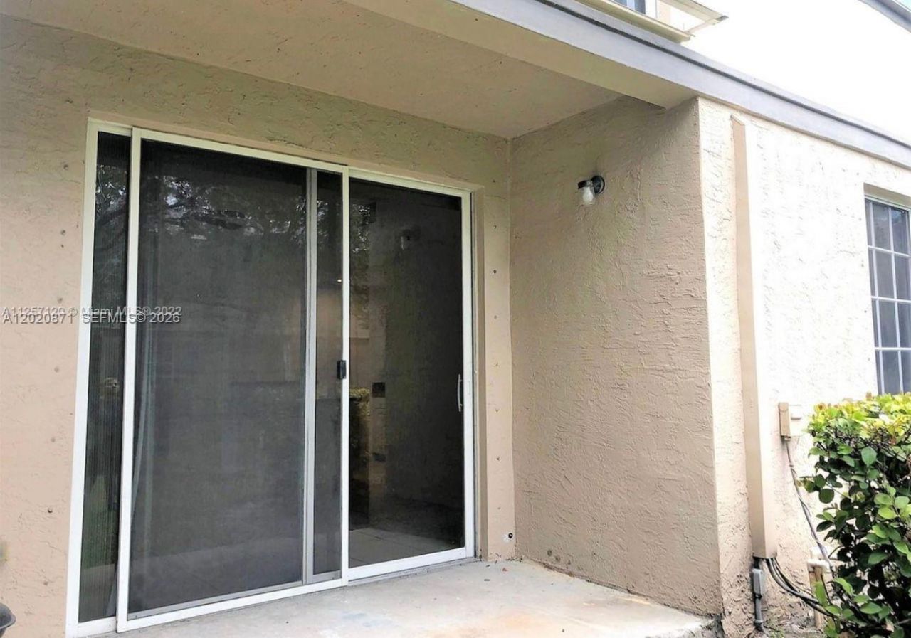 1971 Freeport Ln , Unit 4915, Riviera Beach, FL 33404 Photo
