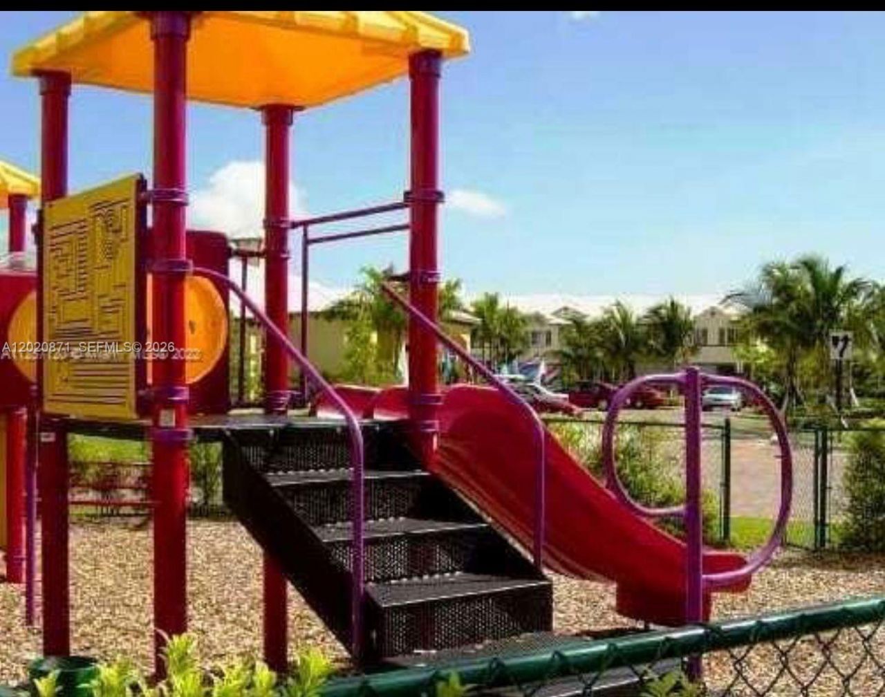1971 Freeport Ln , Unit 4915, Riviera Beach, FL 33404 Photo
