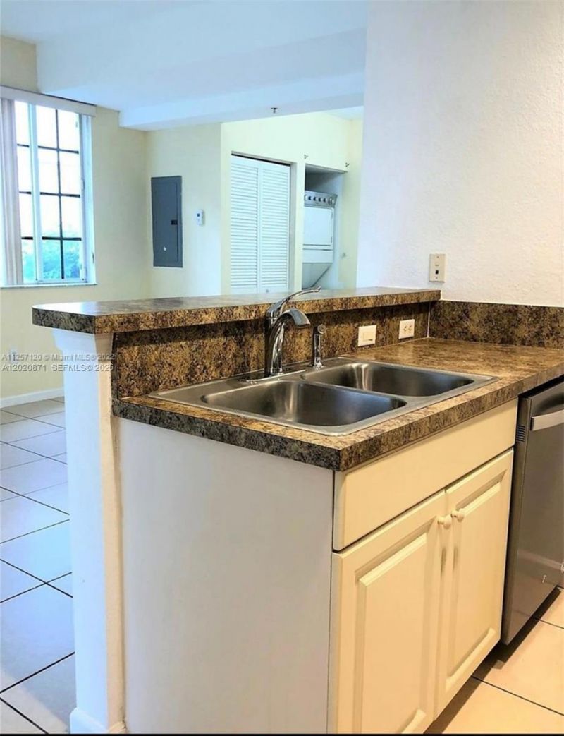 1971 Freeport Ln , Unit 4915, Riviera Beach, FL 33404 Photo