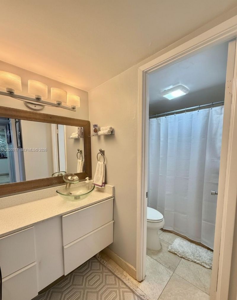 1351 NE Miami Gardens Dr, Unit 704E, Miami, FL 33179 Photo