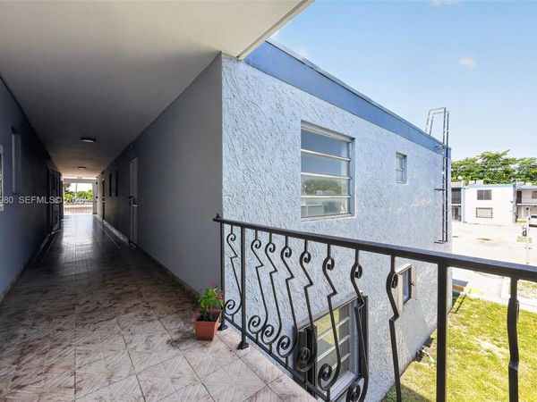 145 SW 30TH CT, Unit B208, Miami, FL 33135