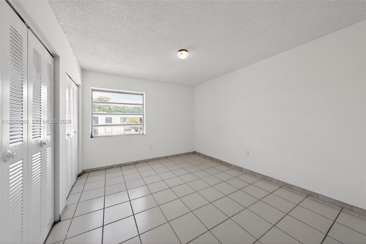 145 SW 30th Ct, Unit B208, Miami, FL 33135 Photo