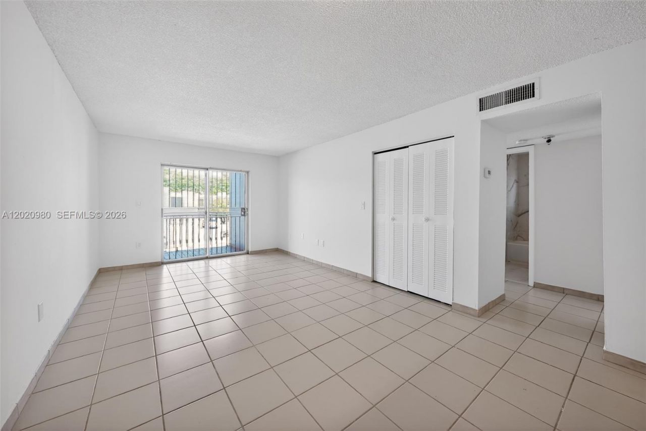 145 SW 30th Ct, Unit B208, Miami, FL 33135 Photo