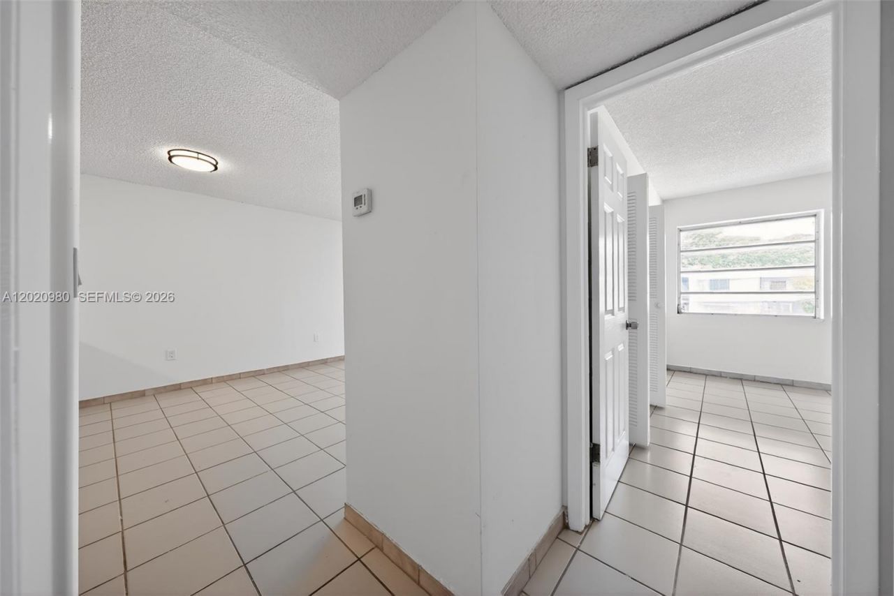 145 SW 30th Ct, Unit B208, Miami, FL 33135 Photo