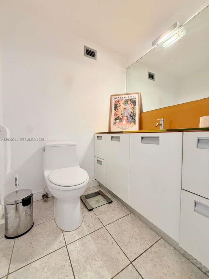 100 Lincoln Rd , Unit 1423, Miami Beach, FL 33139 Photo
