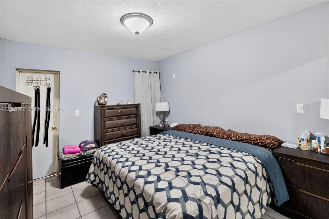 9113 SW 9th Ter , Unit A, Miami, FL 33174 Photo