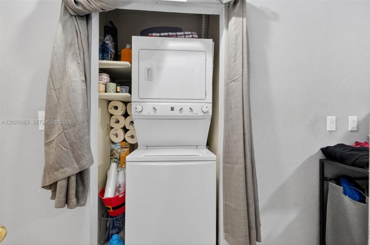 9113 SW 9th Ter , Unit A, Miami, FL 33174 Photo