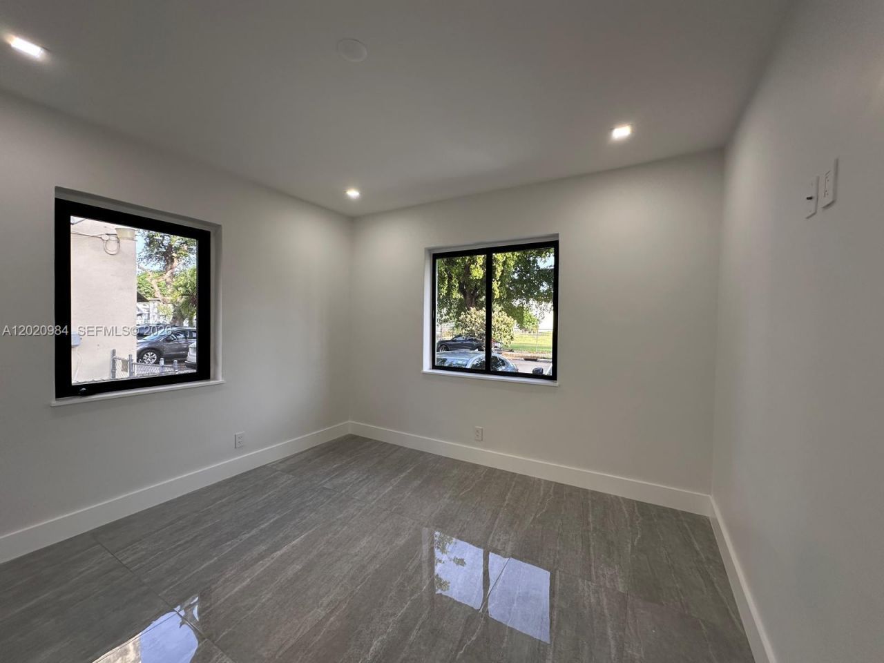 931 NW 1st St, Unit 1, Miami, FL 33128 Photo