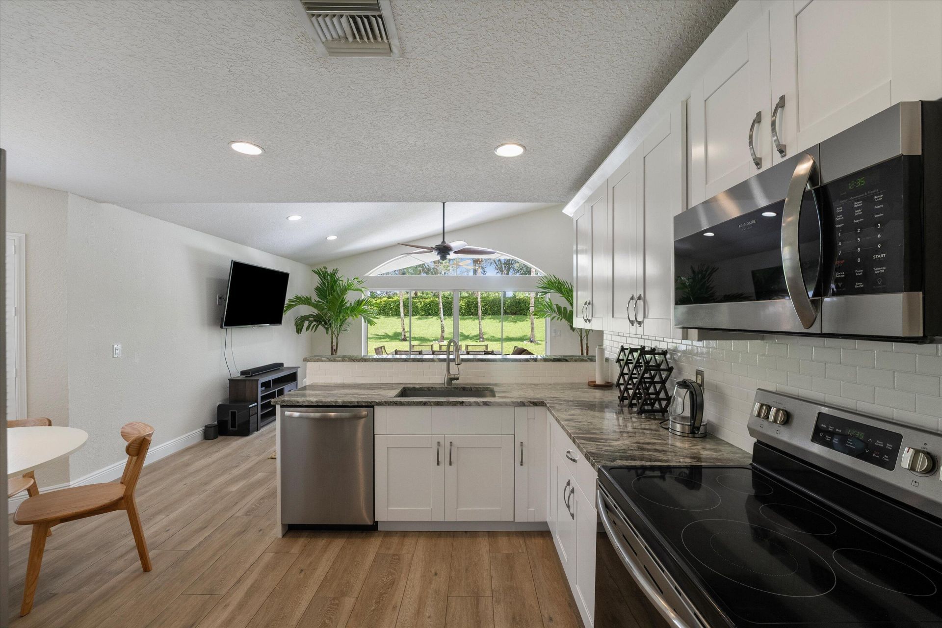 4033 Bluff Harbor Way, Wellington, FL 33449 Photo