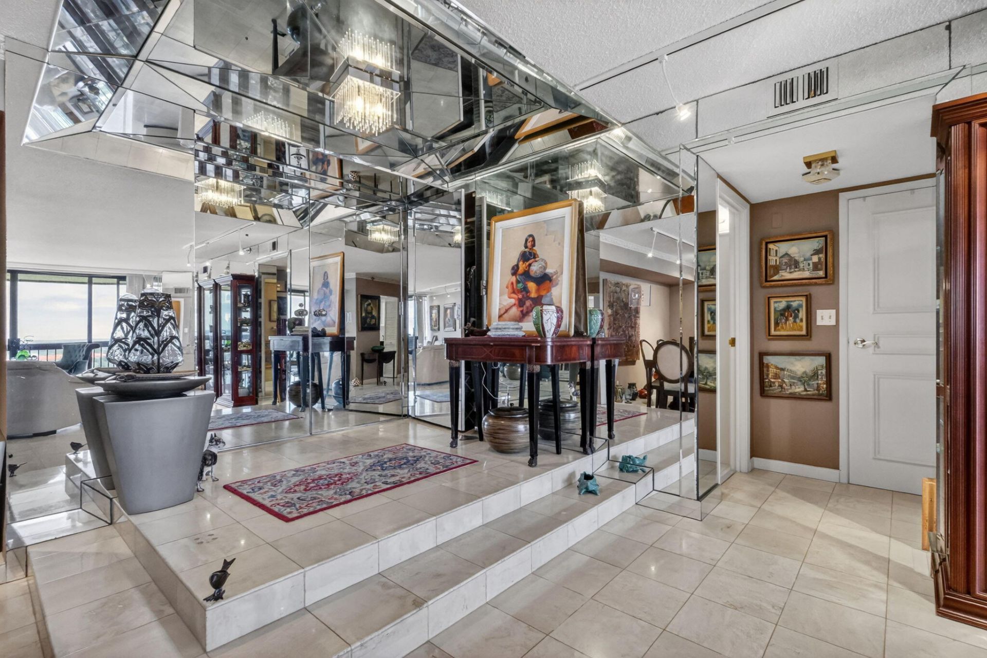 1900 Consulate Place, Unit 1705, West Palm Beach, FL 33401 Photo