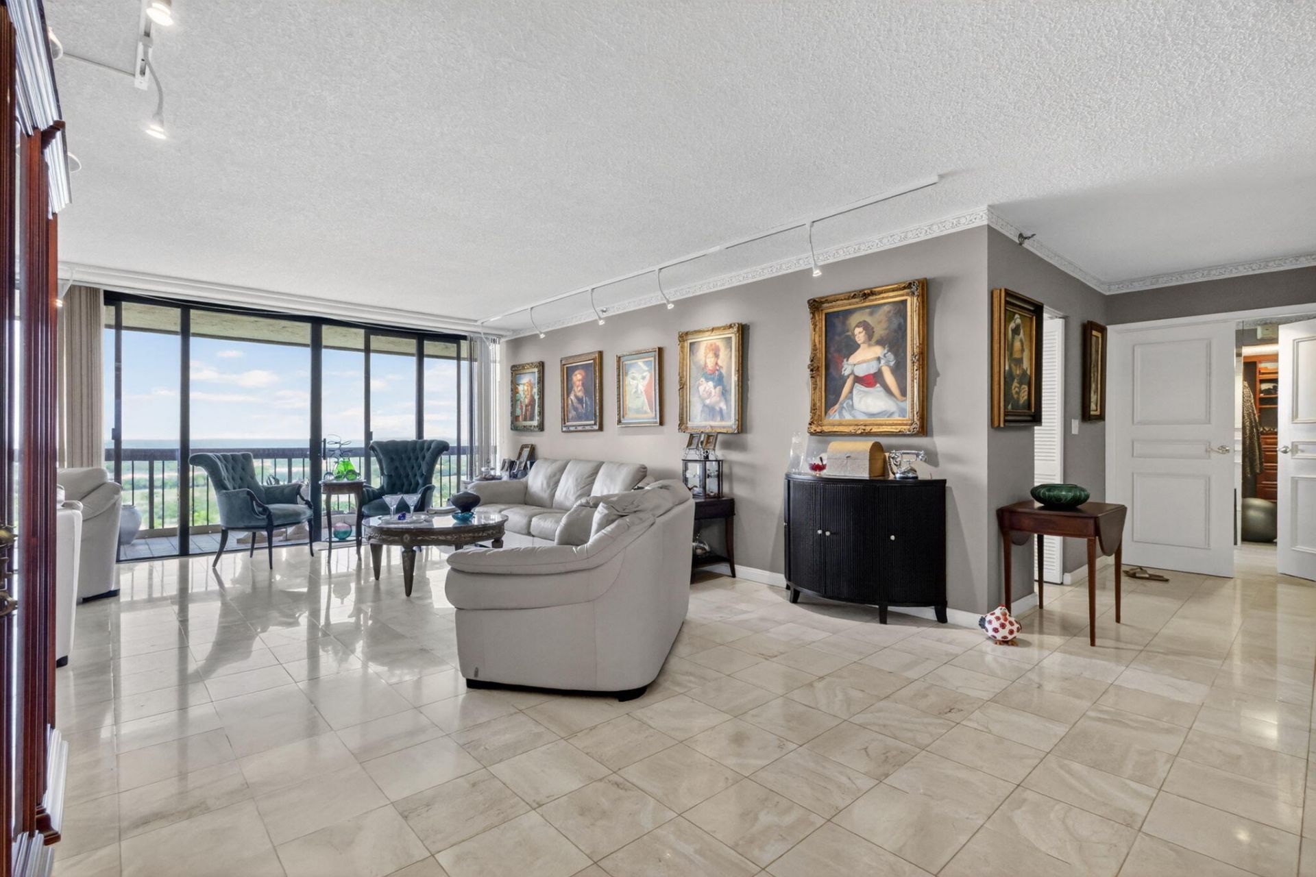 1900 Consulate Place, Unit 1705, West Palm Beach, FL 33401 Photo