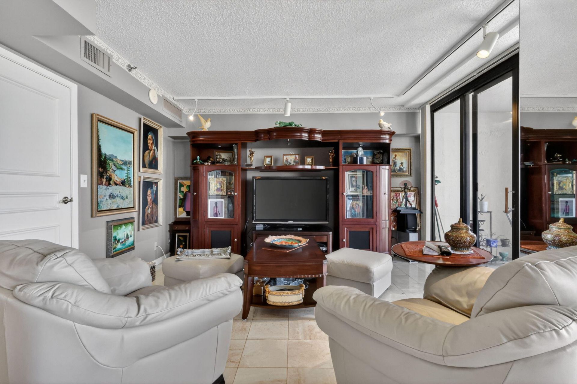 1900 Consulate Place, Unit 1705, West Palm Beach, FL 33401 Photo