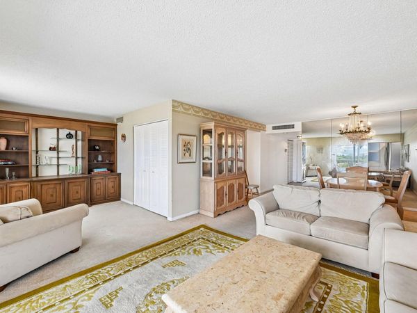 5500 NW 2nd Avenue, Unit 614, Boca Raton, FL 33487