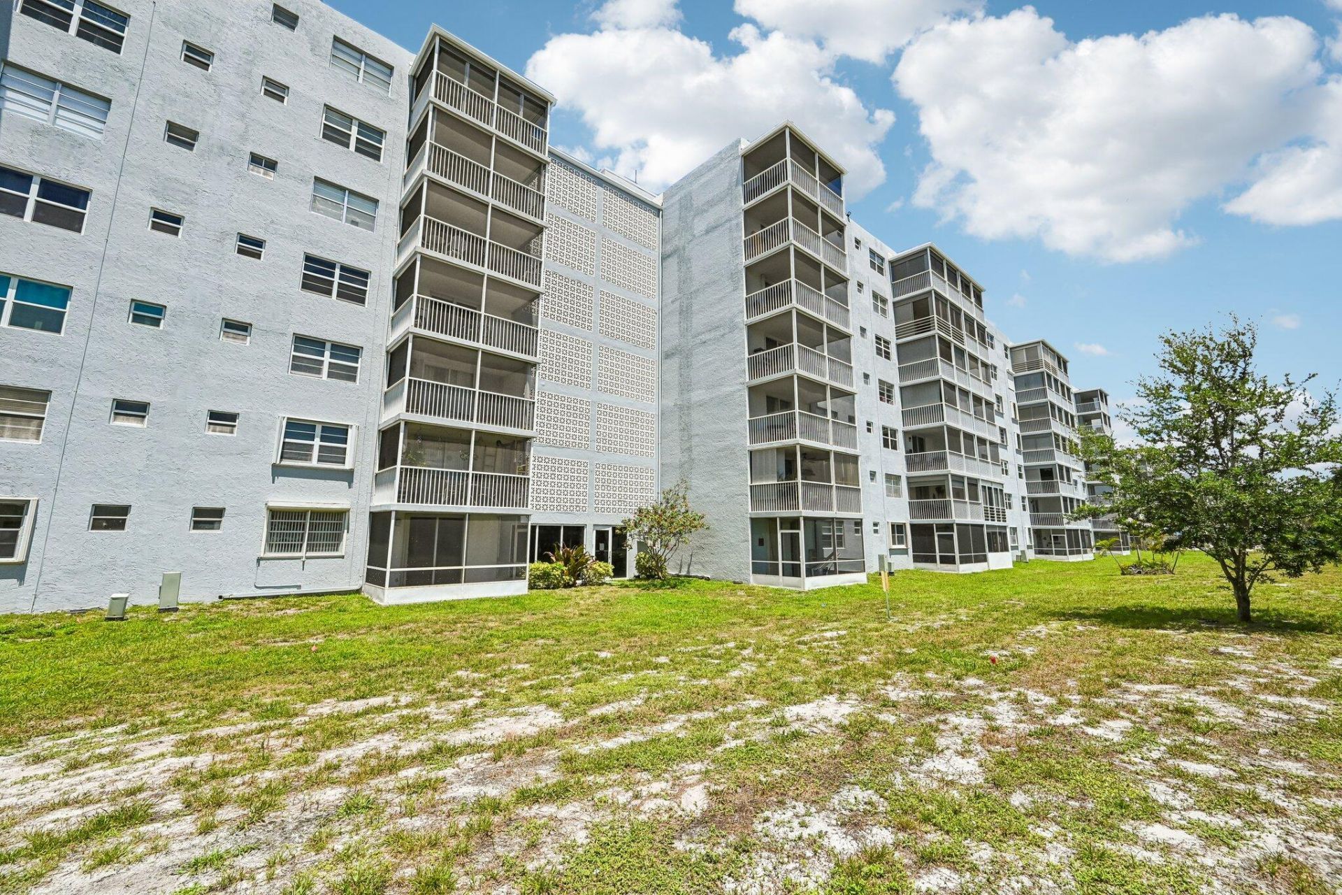 5500 NW 2nd Avenue, Unit 614, Boca Raton, FL 33487 Photo
