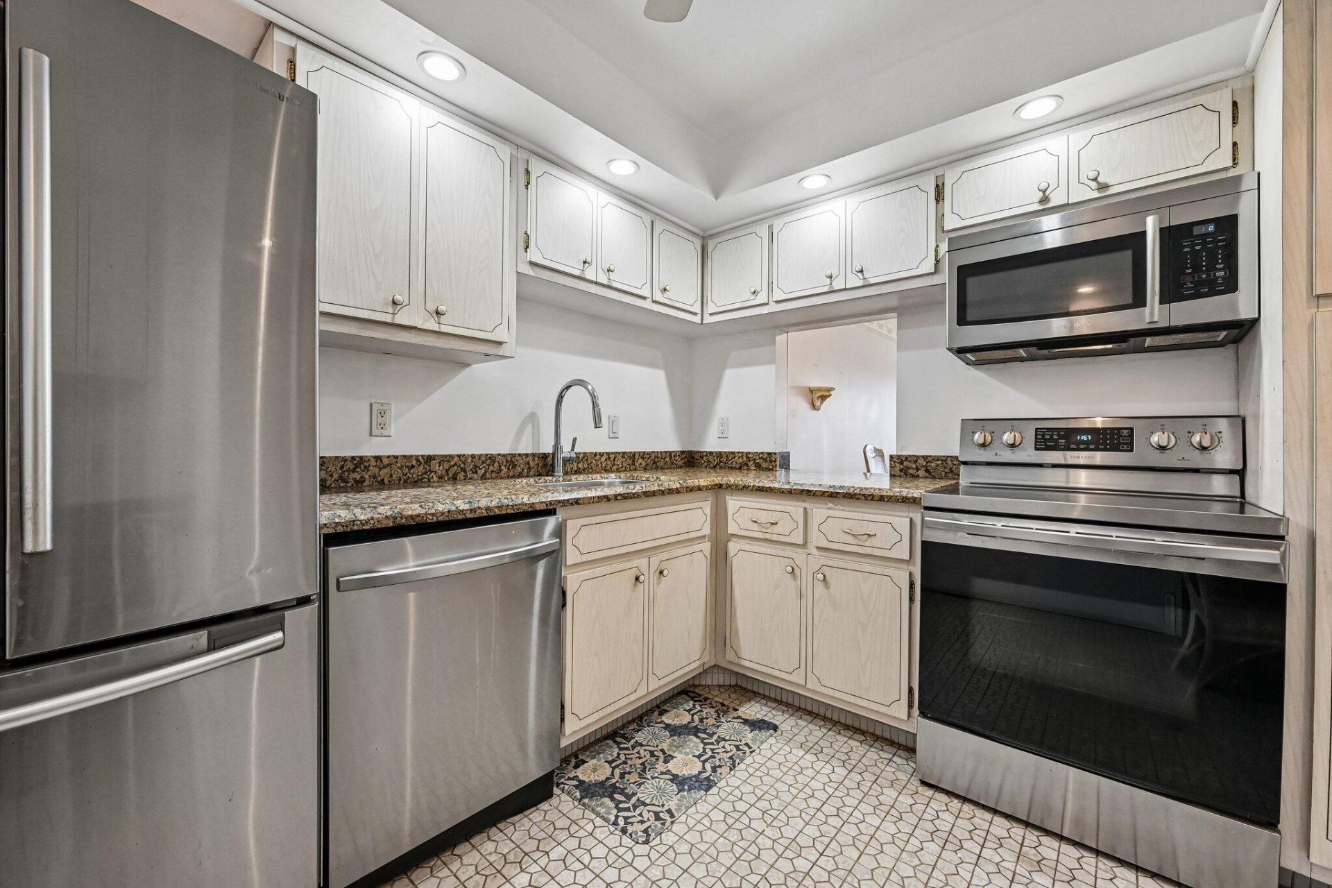 5500 NW 2nd Avenue, Unit 614, Boca Raton, FL 33487 Photo