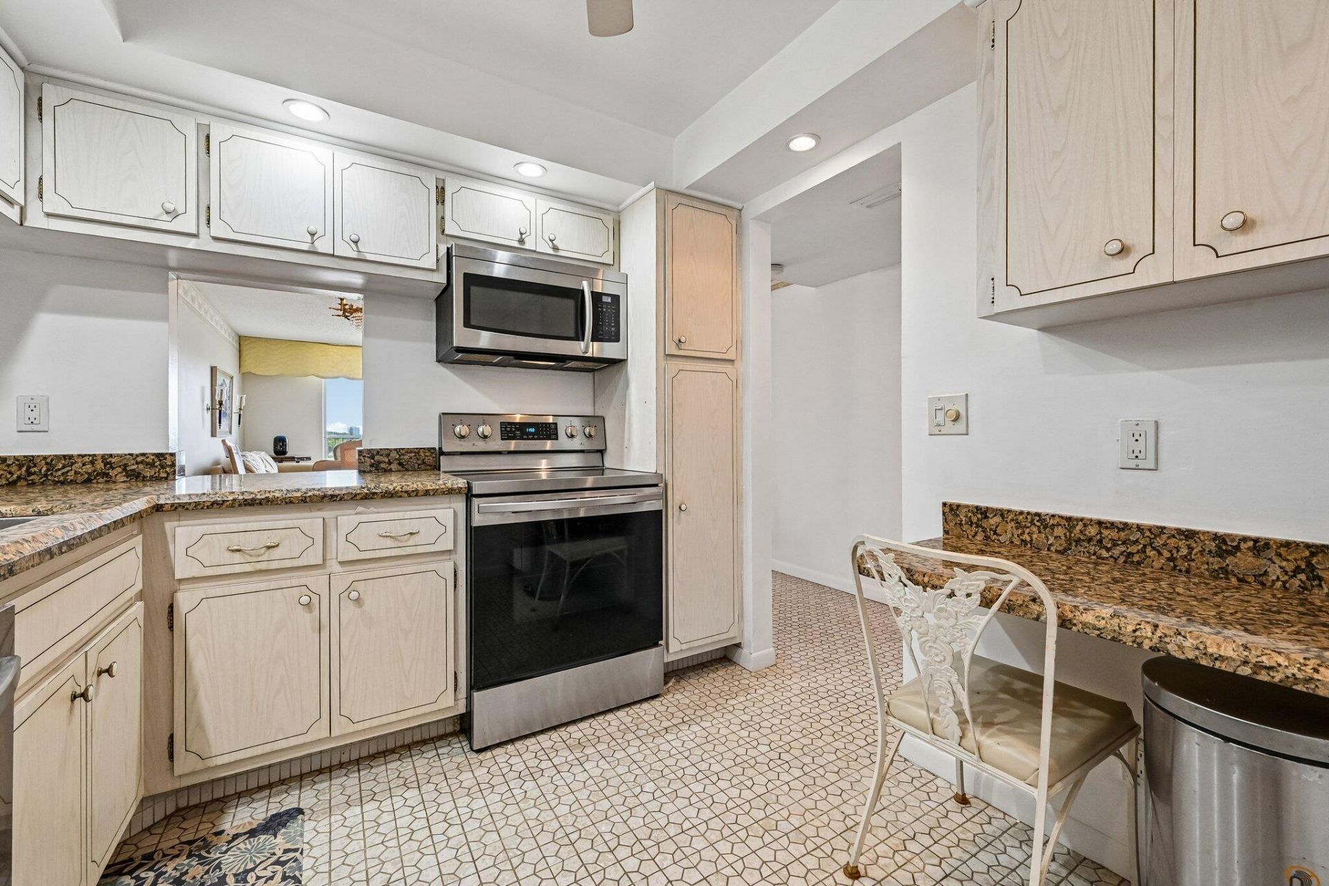 5500 NW 2nd Avenue, Unit 614, Boca Raton, FL 33487 Photo