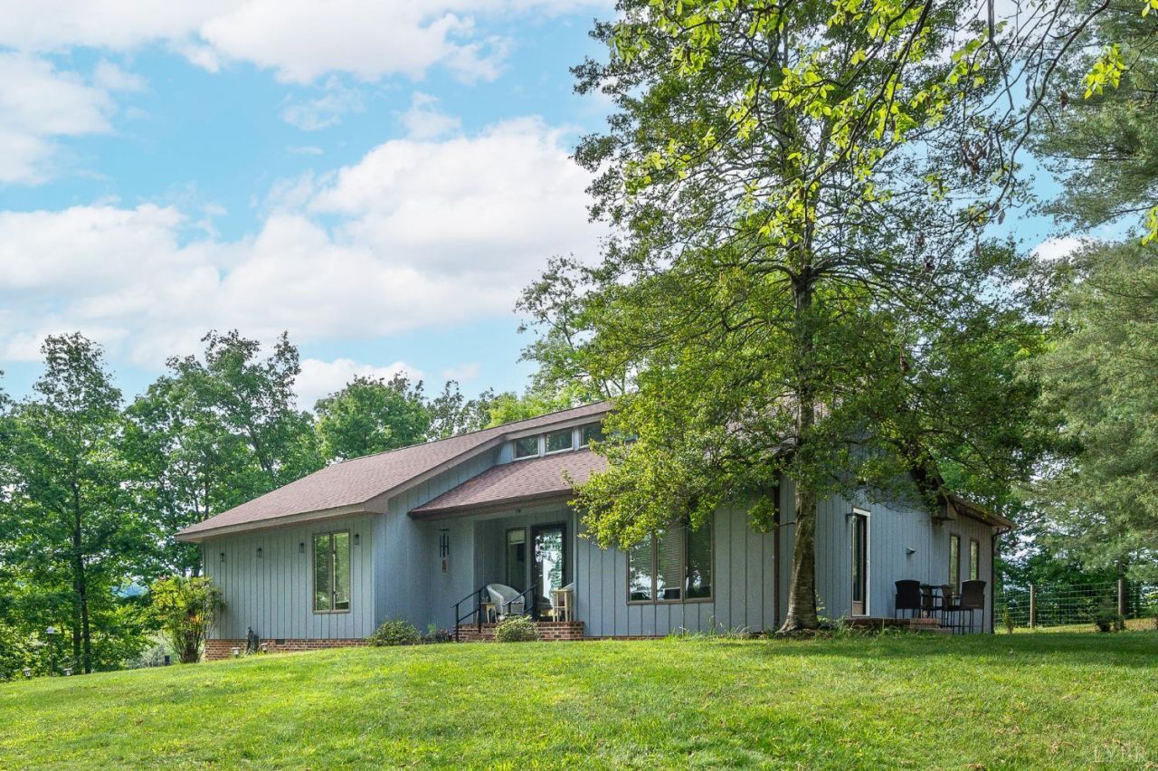 29 Deer Haven Drive, Buena Vista, VA 24416