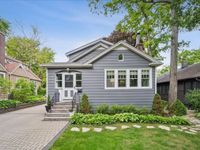 829 Saint Johns Avenue, Highland Park, IL 60035 primary photo